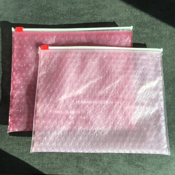 [NEW] Glossier XL Pink Pouch [SET OF 2] - Picture 1 of 4